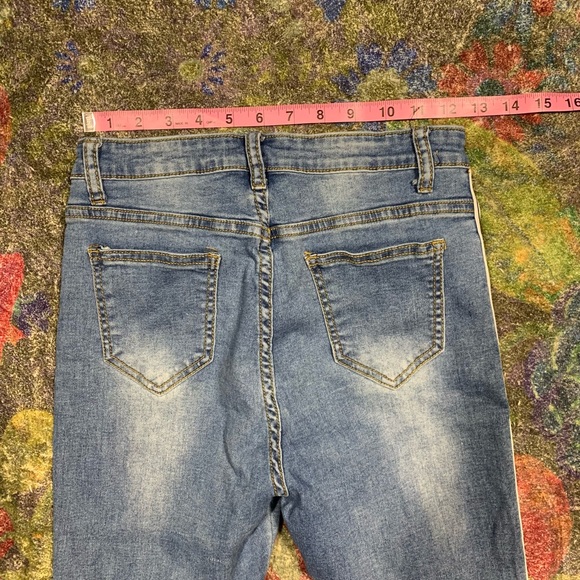 Falmer Heritage Distressed Jeans - Picture 8 of 12